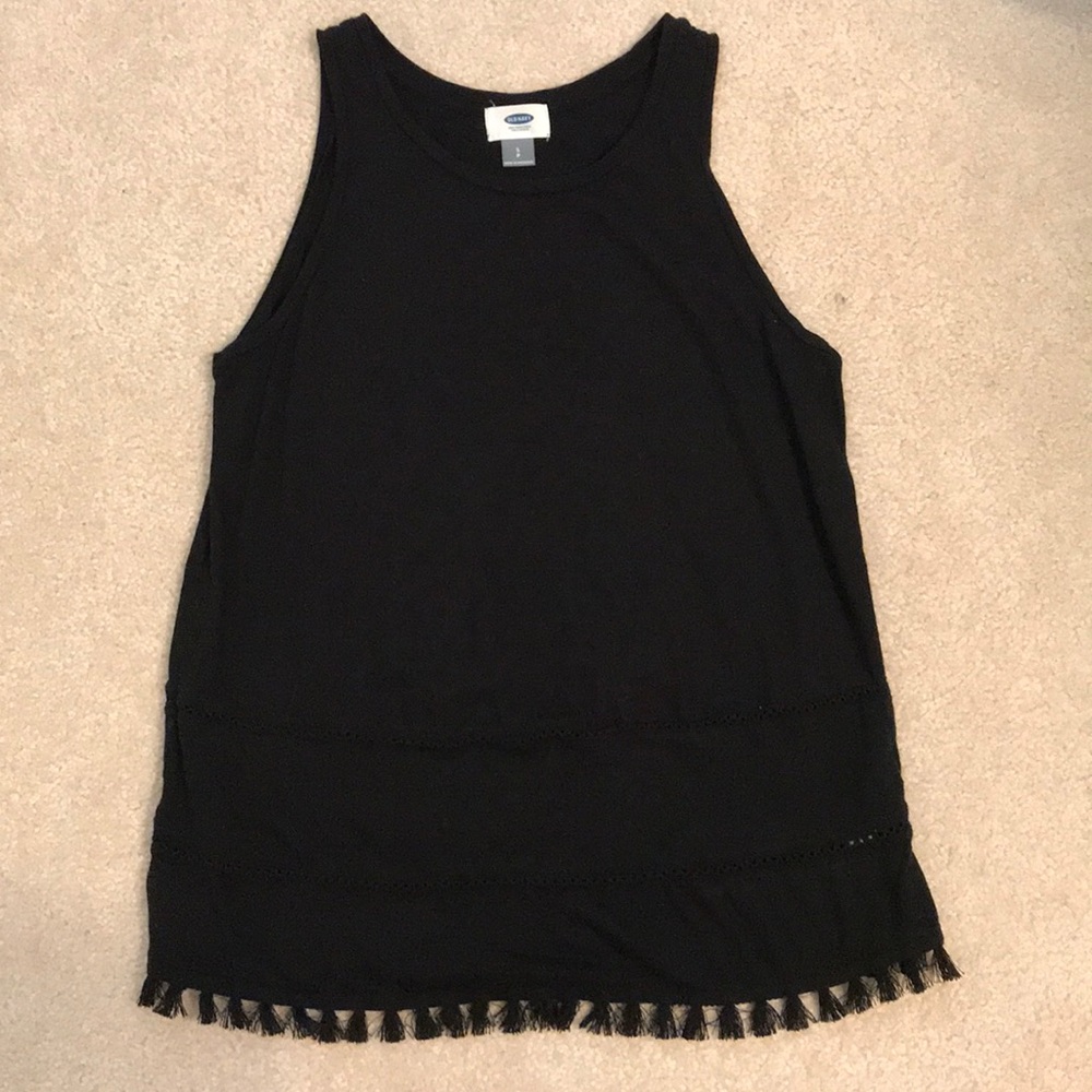 Tank with frayed detail